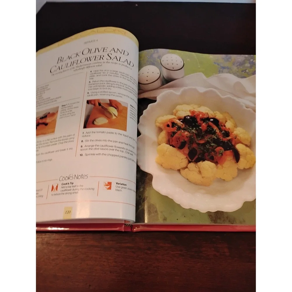 America's Best Cooking Cookbook Landoll's 1996 Hardcover Recipes ISBN 1569874239